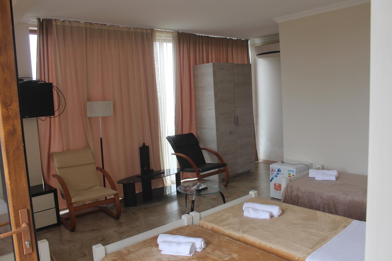 Seazone Hotel Shekhvetili Ngoại thất bức ảnh
