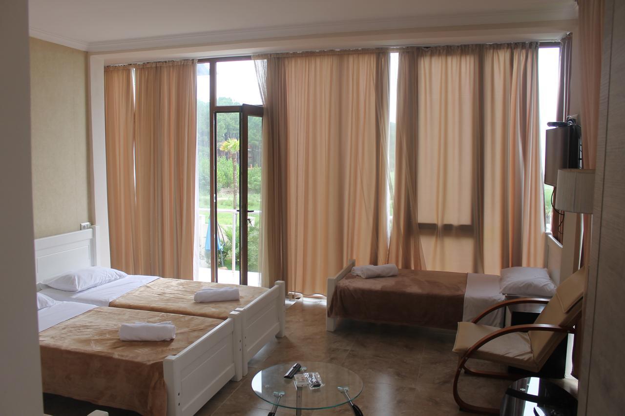 Seazone Hotel Shekhvetili Ngoại thất bức ảnh
